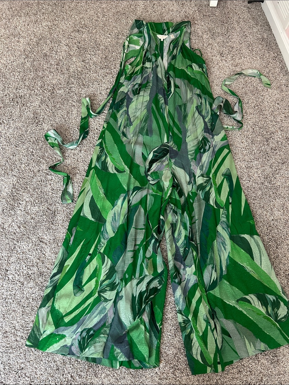 Ted Baker Green Leaf-Print Wide Leg key hole neckline Jumpsuit with ties